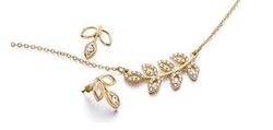 Avon dárková sada Laveena náušnice a náhrdelník